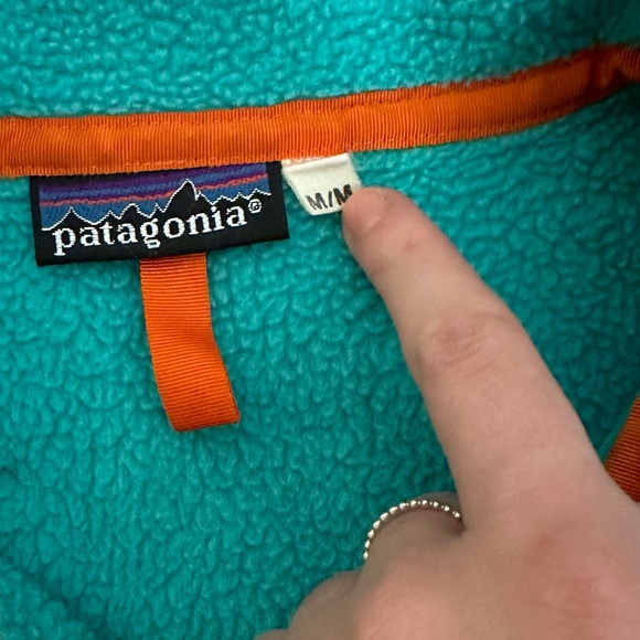 [SOLD] PATAGONIA VINTAGE 80’S FLEECE PULLOVER SWEATER SYNCHILLA MADE IN CANADA - Picture 5 of 7